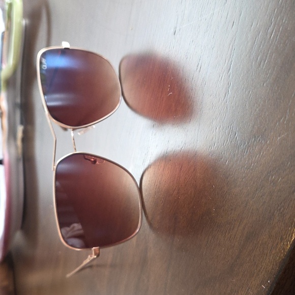 Quay Australia Accessories - Quay Stop And Stare Sunglasses